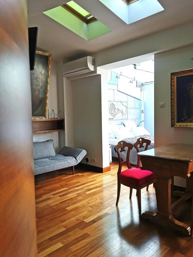 Main Square Studio With Terrace & Air Condition คราคูฟ ภายนอก รูปภาพ