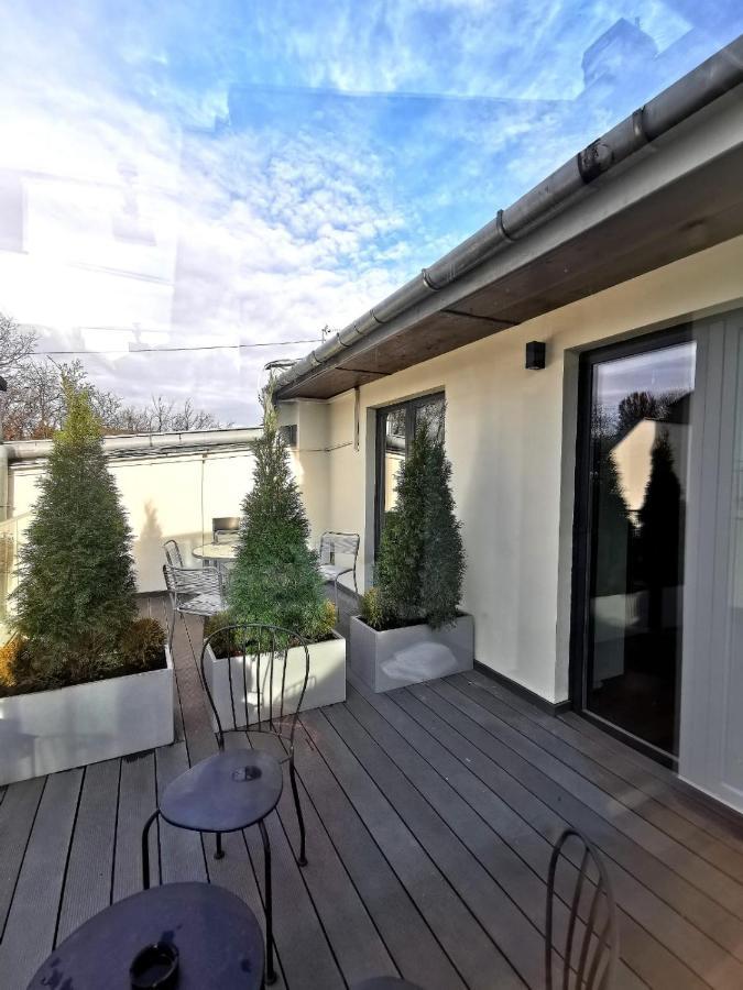 Main Square Studio With Terrace & Air Condition คราคูฟ ภายนอก รูปภาพ